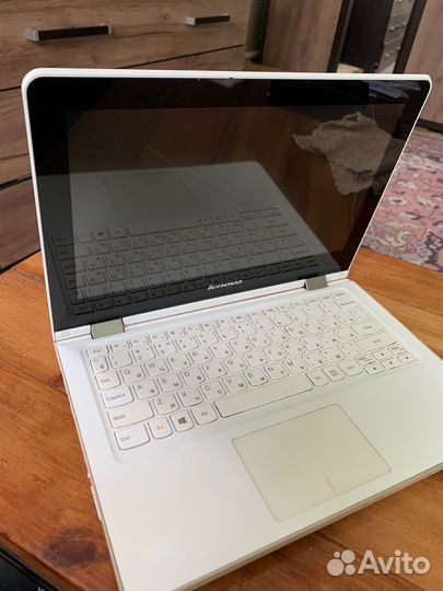 Нетбук Lenovo yoga