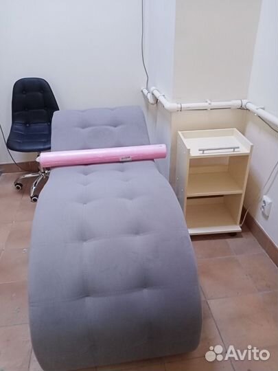 Кушетка, стул,тележка Новое