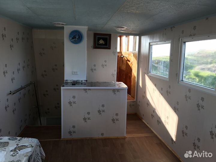 Продаётся прогулочный теплоход