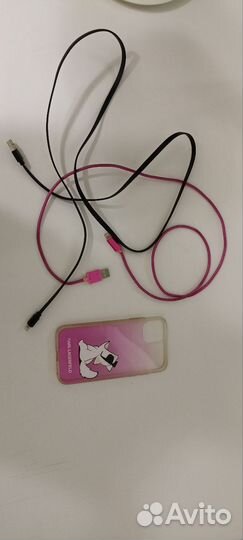 Кабель для зарядки iPhone