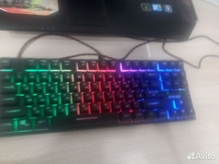 Игровая клавиатура Revenge