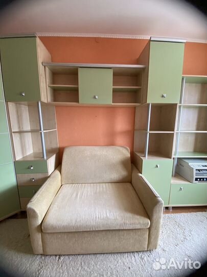 Мебельный гарнитур в детскую бу
