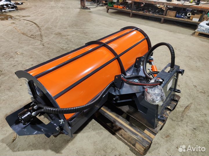 Щетка 1600 гидро поворот для Avant 745