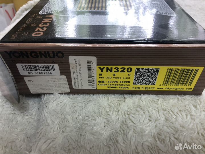 Накамерный свет светодиодный yongnuo YN 320