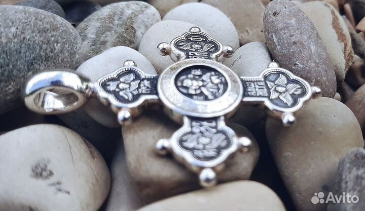Серебряный крест