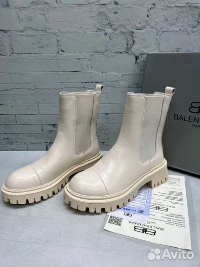 Ботинки кожаные Balenciaga