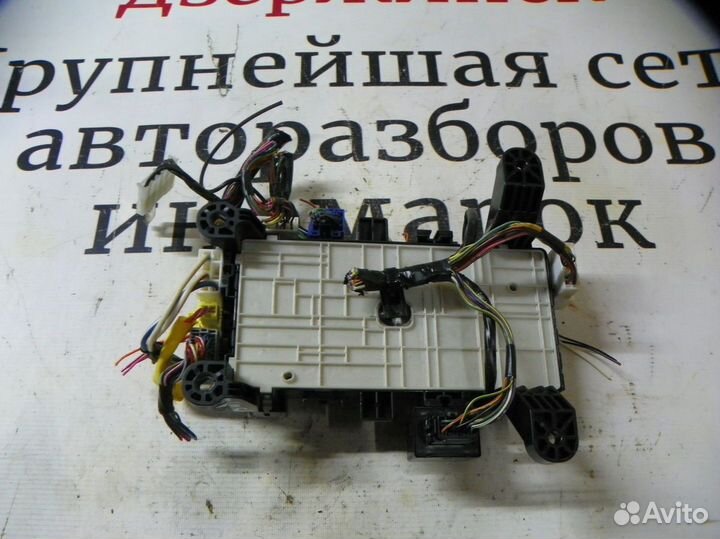 Блок предохранителей салонный Suzuki Grand Vitara