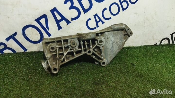 Кронштейн генератора renault megane 2