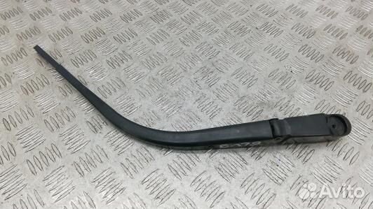 Щеткодержатель 3-5-й двери mazda 6 2 (6LV09GM01)