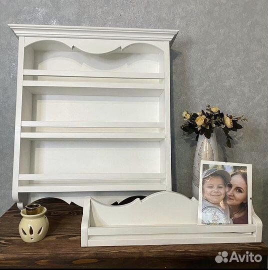 Полка из дерева в стиле прованс