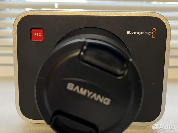 Видеокамера Blackmagic cinema camera