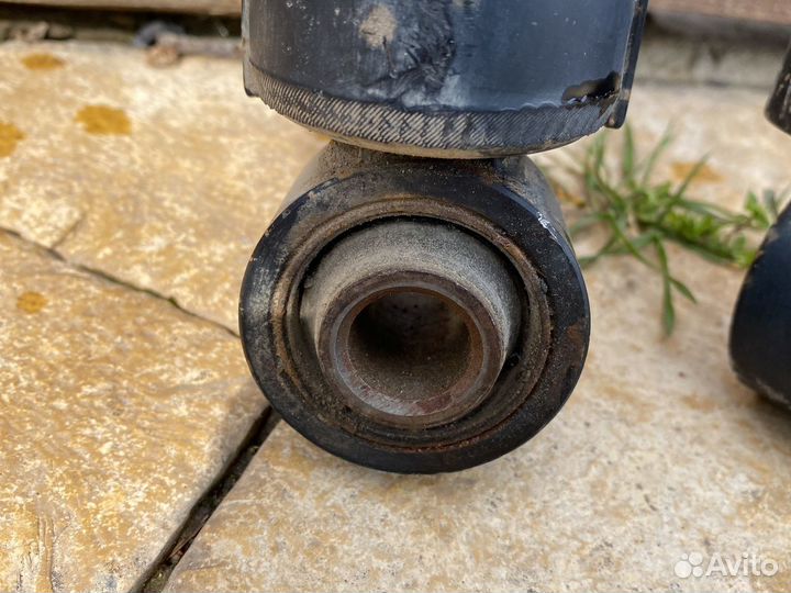 Lexus Lx570 Амортизаторы Задние