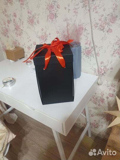 Роза в колбе живая, +подарочная коробка