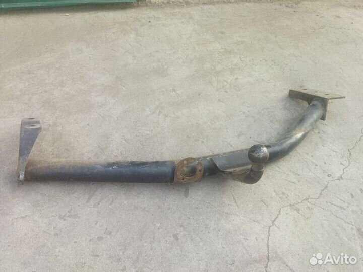 Фаркоп на toyota ipsum