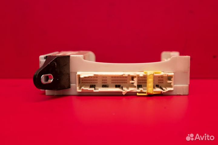 Блок управления Toyota Land Cruiser 200 1VD 2015