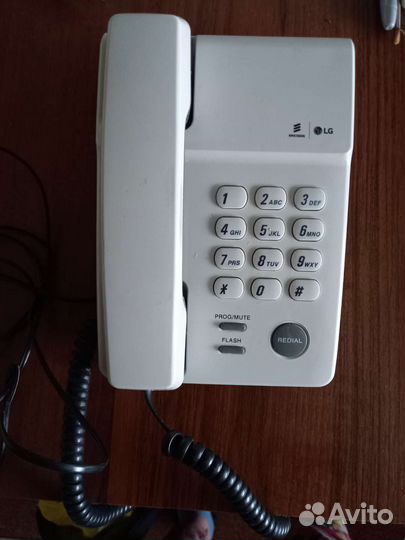 Стационарный телефон lg