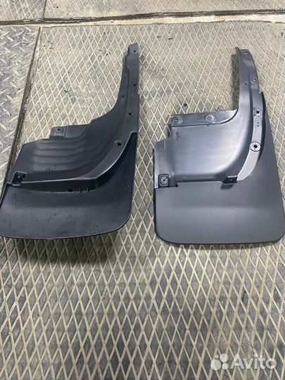 Брызговики toyota land cruiser 200