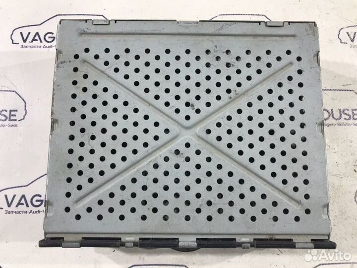 Блок управления магнитолой Audi A8 D3 2007