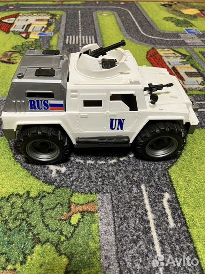 Джип миротворец