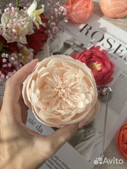 Свеча цветочный бутон ручной работы