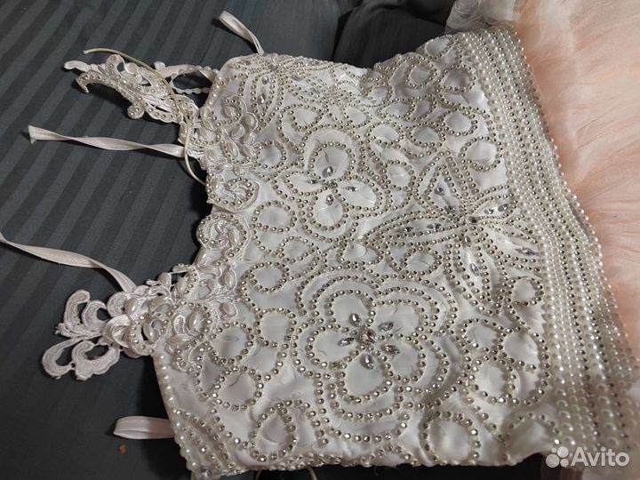 Платье для девочки праздничное