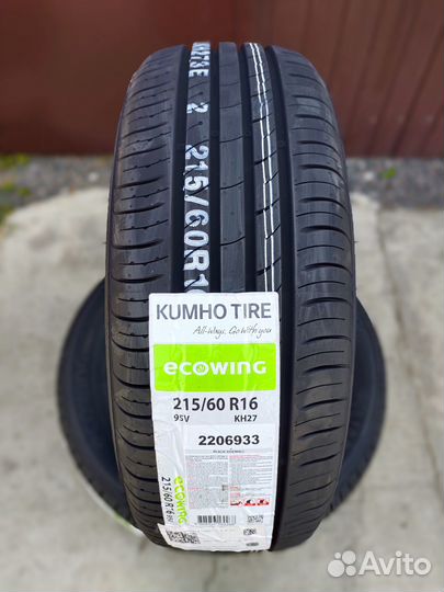 Kumho Ecowing ES01 KH27 215/60 R16 95V