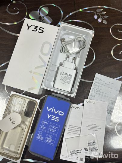 Мобильные телефоны бу vivo y35