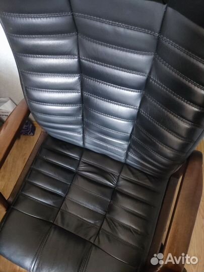 Офисное кресло руководителя