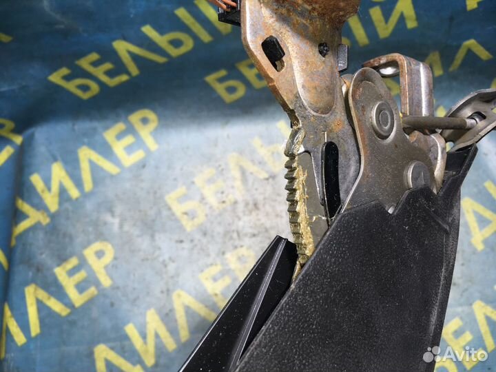 Ручник Volkswagen Polo sed Rus