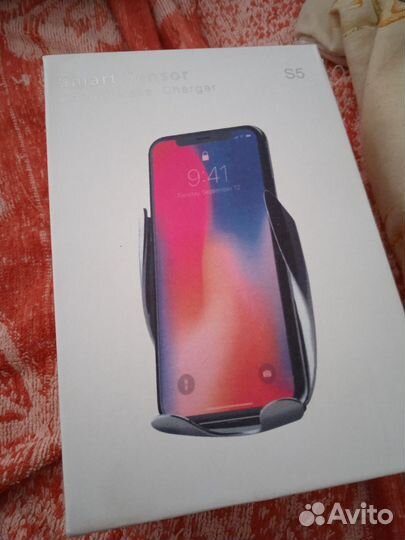 Автомобильный держатель для смартфона