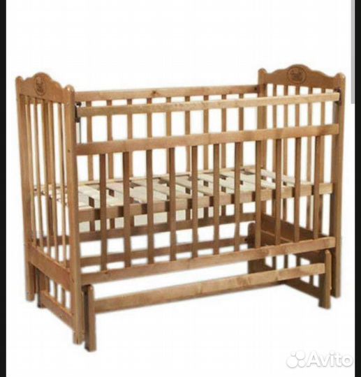 Детская кроватка с маятником
