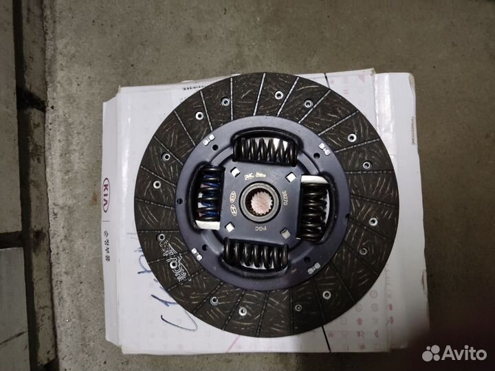 Продам комплект сцепления на Kia Carens 2.0 MT