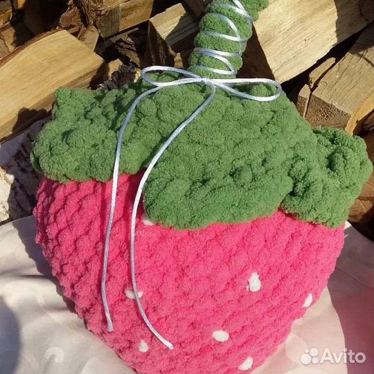 Подушка, объем 62см, h- 24см. Доставка