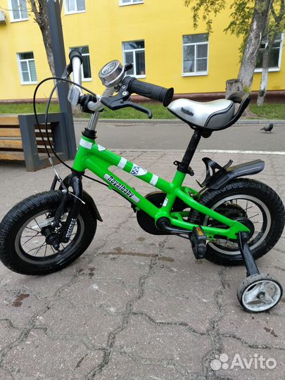 Детский велосипед Royal baby 12