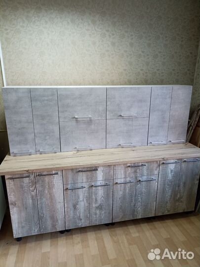 Кухня новая 2м в наличии