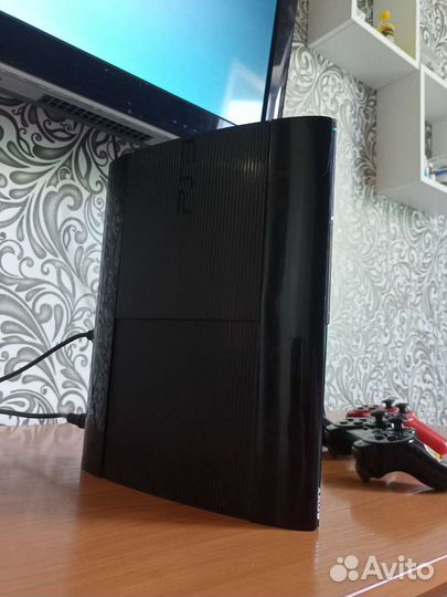 Sony PS3 прошитая + 30 игр