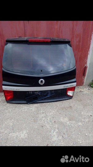 Крышка багажника kyron