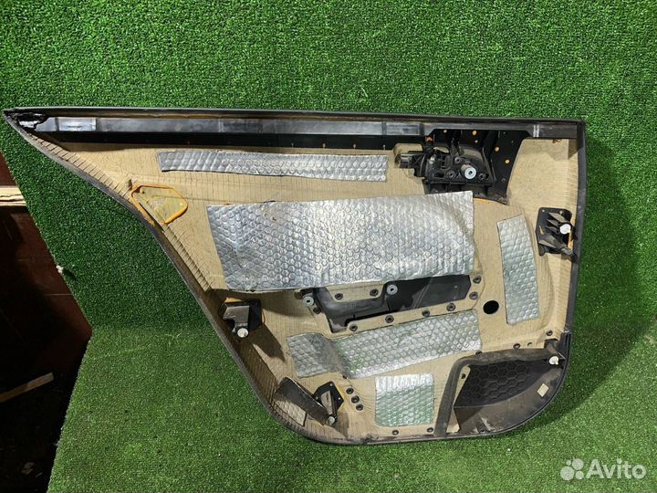 Обшивка двери задняя правая Opel Astra H хэтчбек