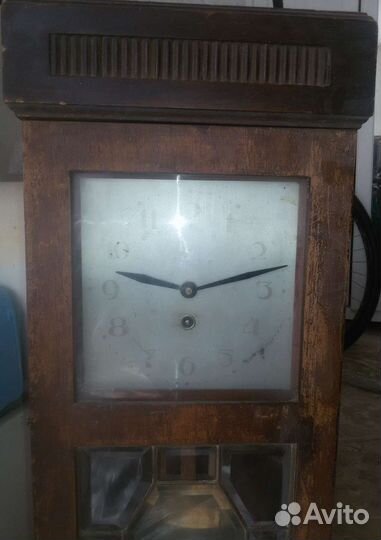 Старинные антикварные настенные часы СССР