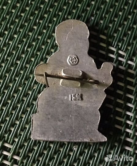 Значок хоккейного турнира Известия