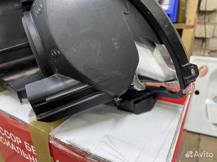 Фара toyota corolla 150