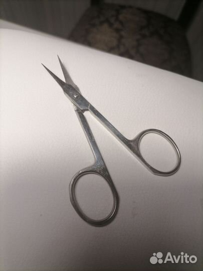 Маникюрные ножницы
