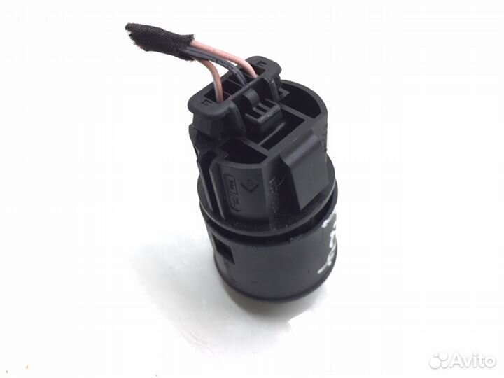 Кнопка запуска двигателя Renault Grand Scenic 2