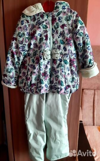 Демисезонный костюм 98 -104 на девочку