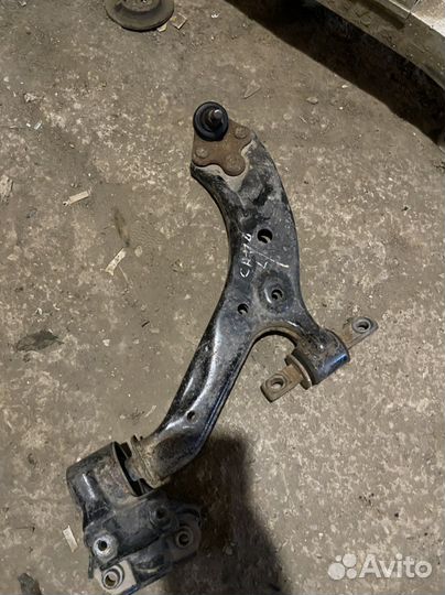 Рычаг передний нижний левый honda cr-v 4 2.0