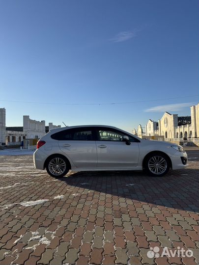 Subaru Impreza 2.0 CVT, 2011, битый, 188 000 км