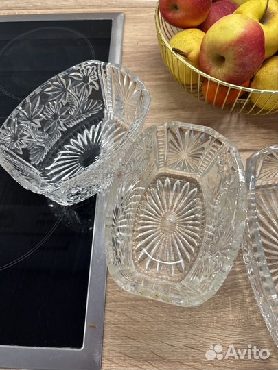 Конфетница и салатники из хрусталя