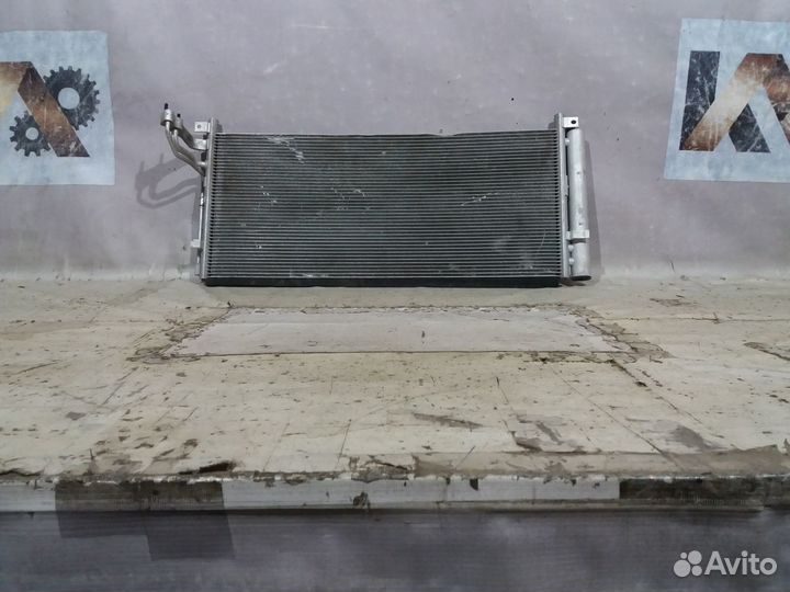 KIA Stinger Радиатор Кондиционера 22570