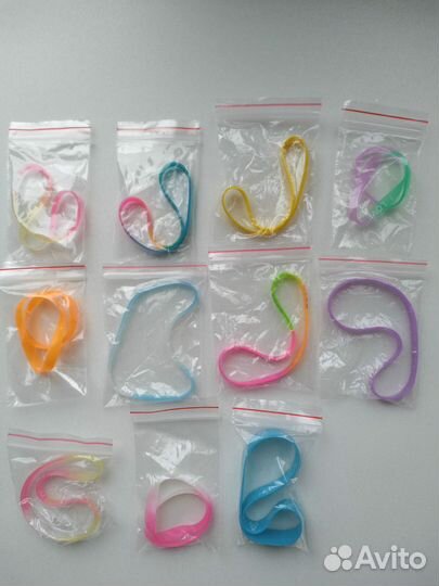 Браслеты, кольца, сквиши