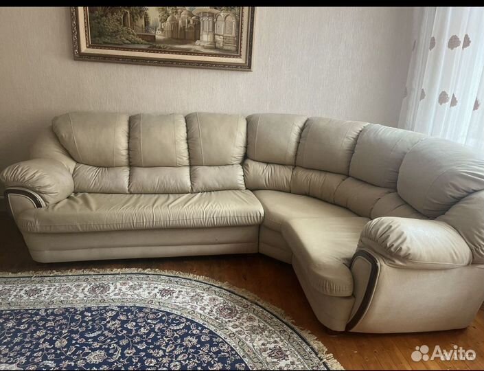 Угловой диван